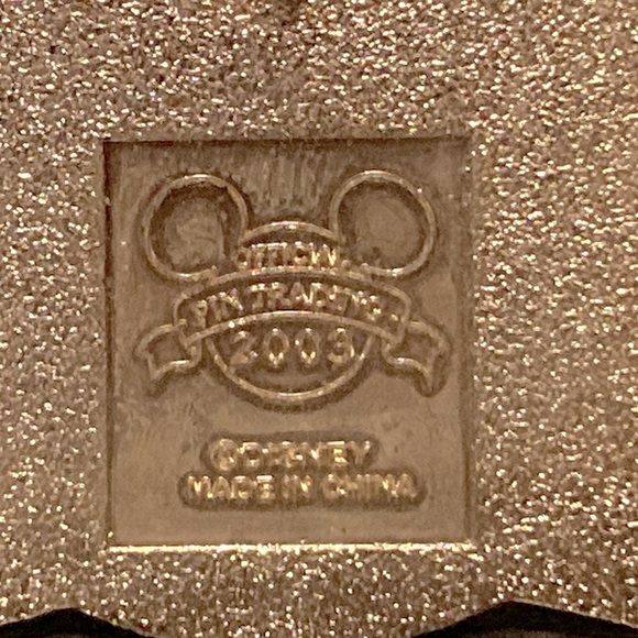 Vintage 2003 Disneys Tinkerbell Trading Pin - Picture 4 of 4